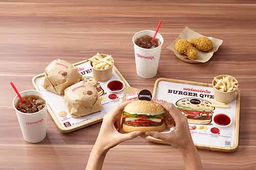 “สเวนเซ่นส์” เสิร์ฟ “เบอร์เกอร์ควีน" ไอศกรีมเบอร์เกอร์ นุ่ม เข้ม เต็มคำ, swensen's, Burger Queen, เมนูใหม่, ซูมซอกแซก