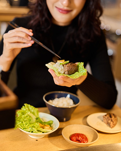 ภาพร้าน ฮิคินิคุ โตะ โคเมะ สาขาใหม่ เซ็นทรัลพาร์ค กรุงเทพฯ ร้านแฮมเบิร์กญี่ปุ่นชื่อดัง