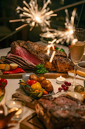 เทศกาลแห่งความสุขที่คิมป์ตัน คีตาเล สมุย ดินเนอร์คริสต์มาสและปีใหม่ริมทะเลกับกิจกรรมสนุกสำหรับทุกคน