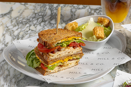 มิลค์ แอนด์ โค โรงแรมเซ็นทาราแกรนด์ฯ เซ็นทรัลเวิลด์ คอมโบเซตสุดพิเศษ พร้อมเสิร์ฟตลอดวันทั้งมื้อเช้า กลางวัน และเย็น